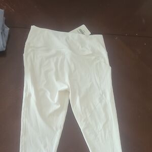 White High-Waisted Leggings
